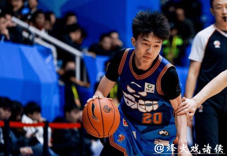 新疆队42分大胜四川,吴冠希重回巅峰状态,季后赛前景可期 新疆队42分大胜四川,吴冠希重回巅峰状态,季后赛前景可期